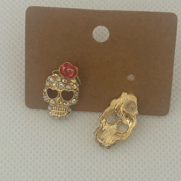 Gold Skull Stud Earrings with Red Rose – Crystal Accents – NWT - Picture 4 of 4